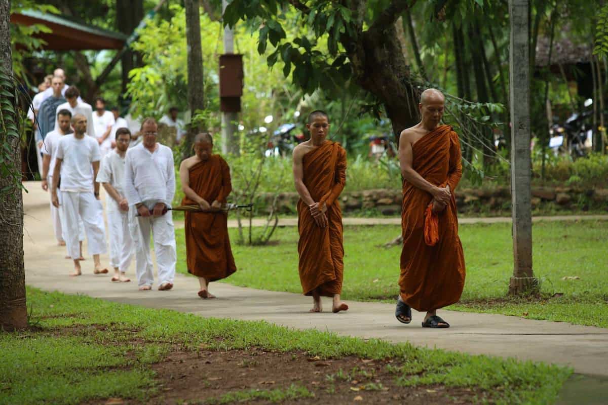 20 dienų Tailando Budistų vienuolyne. 2 dalis: Gyvenimas vienuolyne
